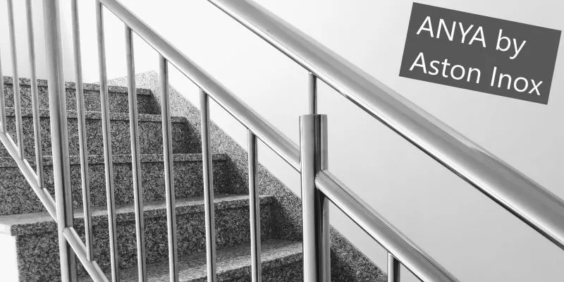 Inox ograda za stepenice model Anya s okomitim ispunama
